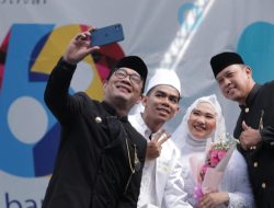 Gubernur Ridwan Kamil Hadiri Bucinfest Nikah Massal di Kota Bekasi