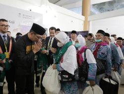 374 JCH Kloter Pertama Asal Majalengka Terbang dari Bandara Kertajati