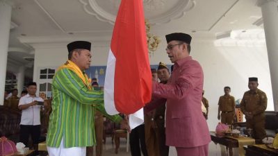 Pj Bupati Lepas Calon Jamaah Haji Asal Kabupaten Buton