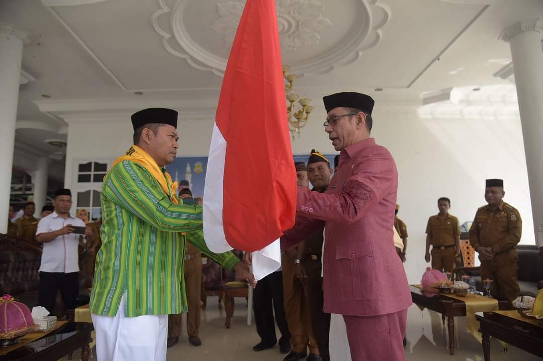 Pj Bupati Lepas Calon Jamaah Haji Asal Kabupaten Buton