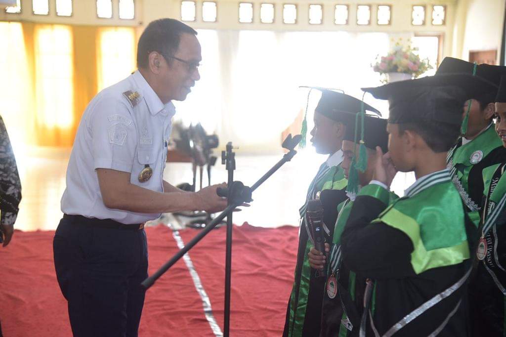 Pj Bupati Hadiri Wisuda Akbar I TK Khoiru Ummah dan SD Swasta Islam Terpadu Khoiru Ummah