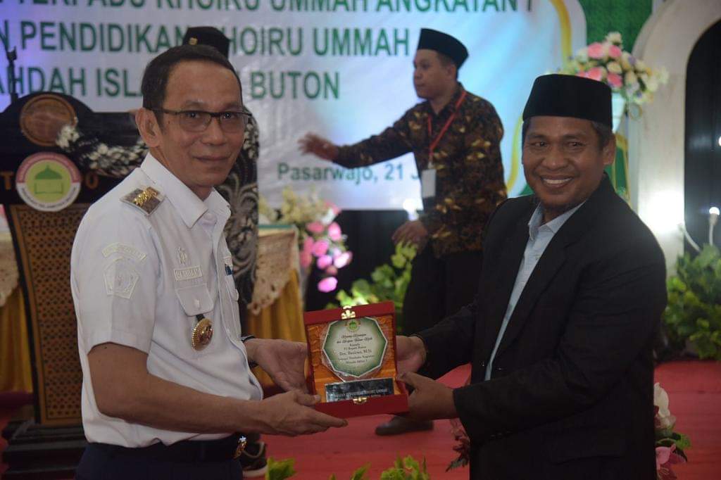Pj Bupati Hadiri Wisuda Akbar I TK Khoiru Ummah dan SD Swasta Islam Terpadu Khoiru Ummah
