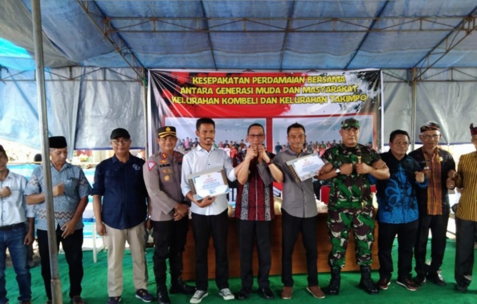 Pasca Konflik, Warga Takimpo-Kombeli Gelar Deklarasi Damai