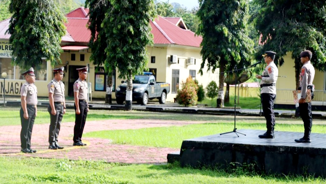20 Personil Polres Buton Naik Pangkat