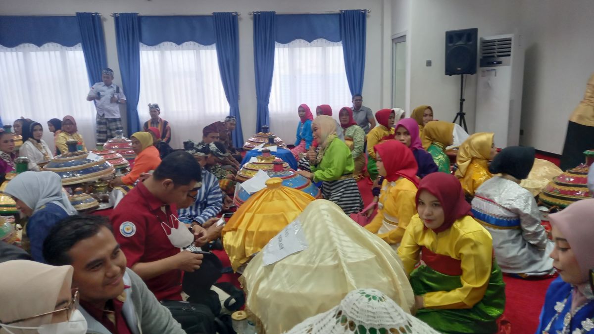 HUT Buton ke 64, Pj Bupati Teken MoU dengan Pemkab Konawe dan Busel HUT Buton ke 64, Pj Bupati Teken MoU dengan Pemkab Konawe dan Busel