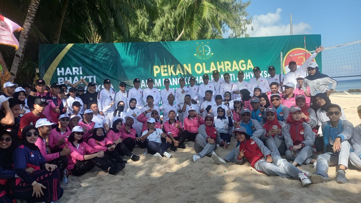 Hari Adhyaksa ke 63 Kejati Sultra Gelar Pekan Olahraga di Wakatobi