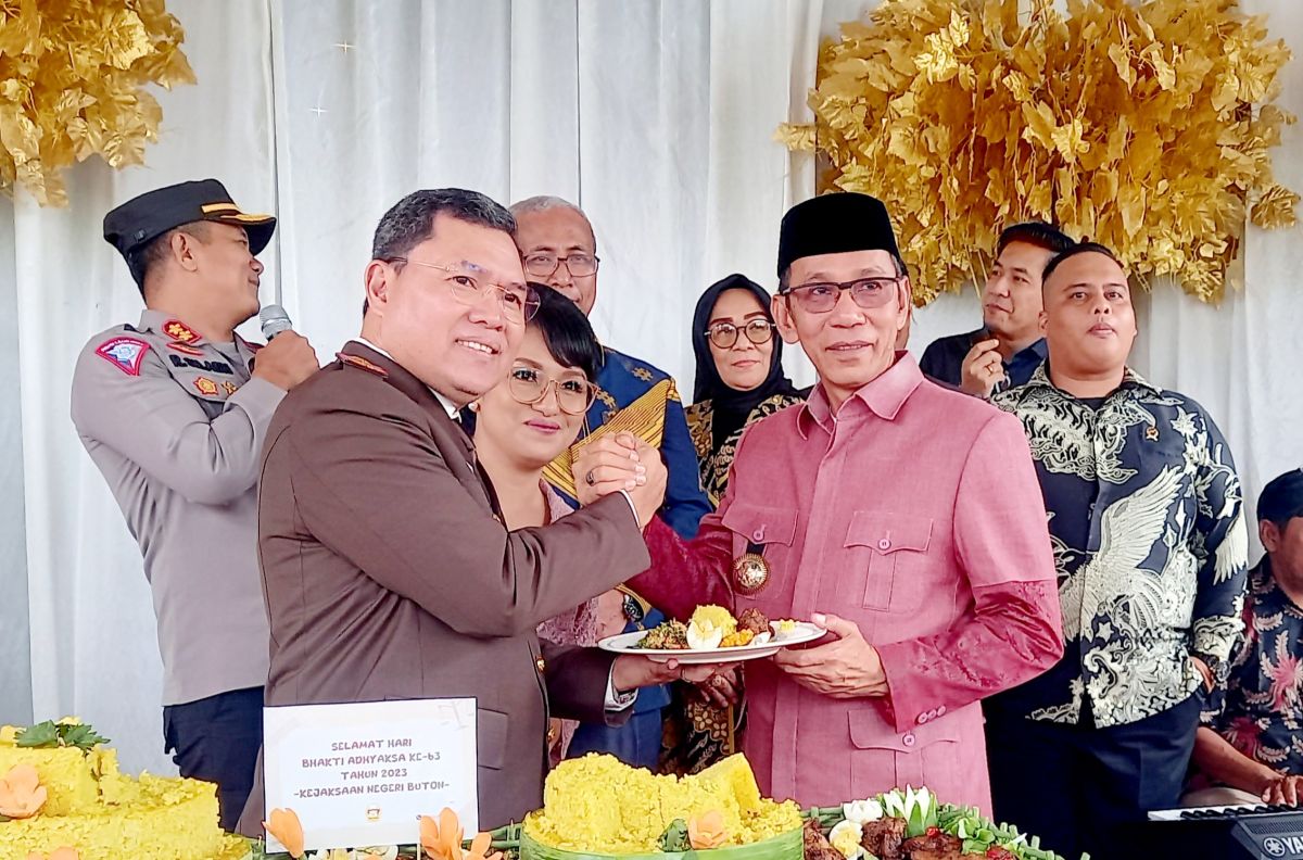 Hadiri Puncak HBA ke-63, Pj Bupati Buton Beri Dukungan kepada Kejaksaan