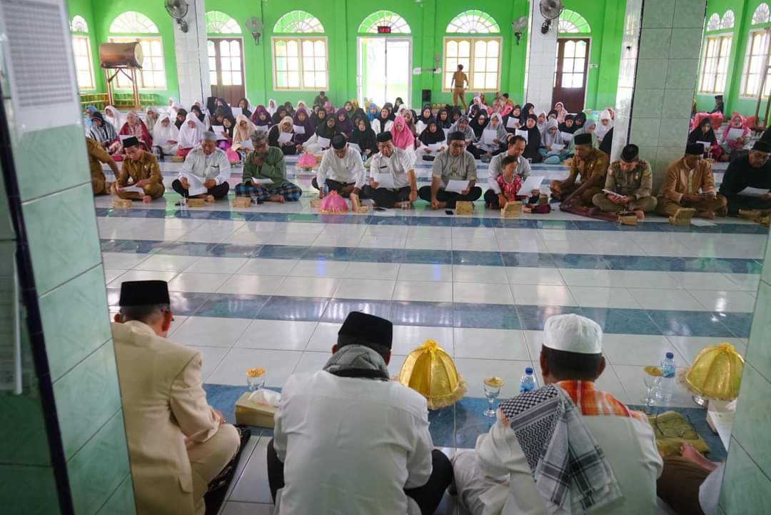 Sambut HUT Buton dan Pasarwajo 2023, Pemkab Buton Gelar Istigosah dan Doa Bersama