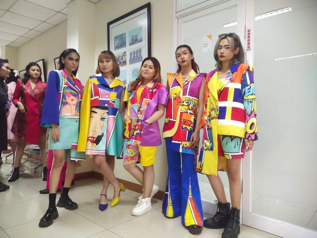 Terinspirasi Ikan Mandarin Fish, Mahasiswa Asal Buton Ciptakan Baju Pesta Terinspirasi Ikan Mandarin Fish, Mahasiswa Asal Buton Ciptakan Baju Pesta