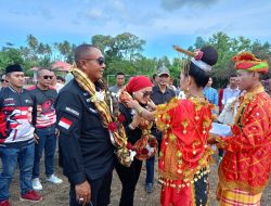 Buka Turnamen Olahraga di Butur, Umar Samiun Disanjung Warga
