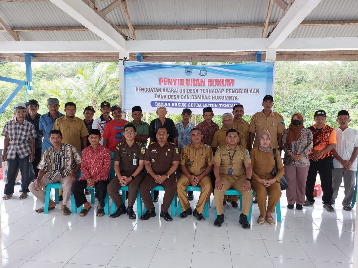 Lagi, Kejaksaan Beri Penyuluhan Hukum ke Aparat Desa dan Warga Lagi, Kejaksaan Beri Penyuluhan Hukum ke Aparat Desa dan Warga