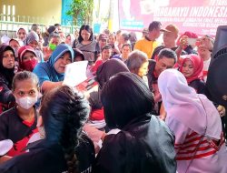 Pertiwi Nusantara Berbagi Sembako kepada 1000 KK