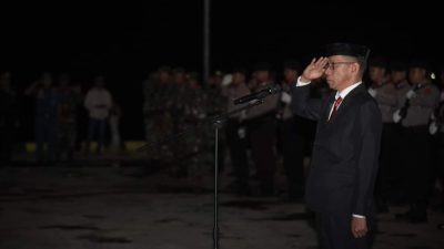 Pj. Bupati Buton Pimpin Apel Penghormatan Malam Renungan Suci