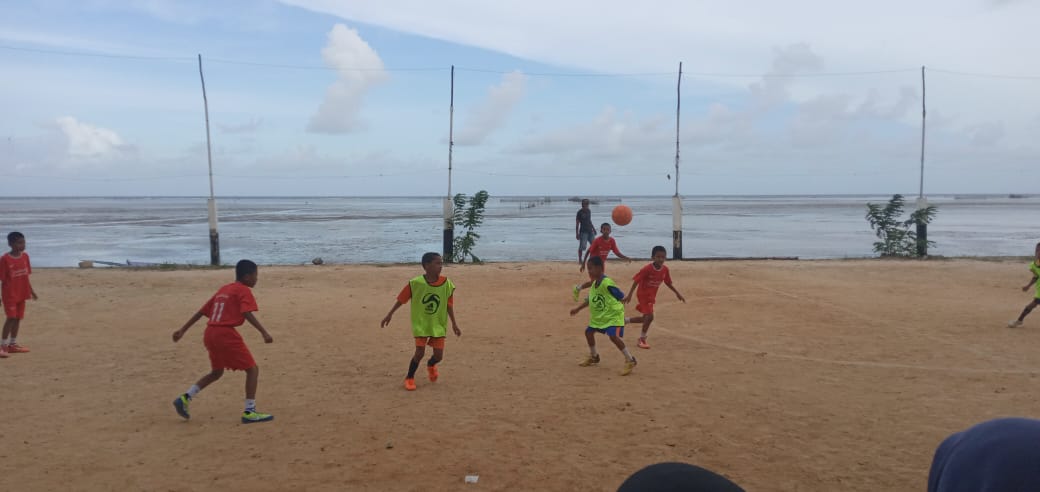 Meriahkan HUT RI Ke-78, Karang Taruna Desa Wabula 1 Gelar Lomba Futsal