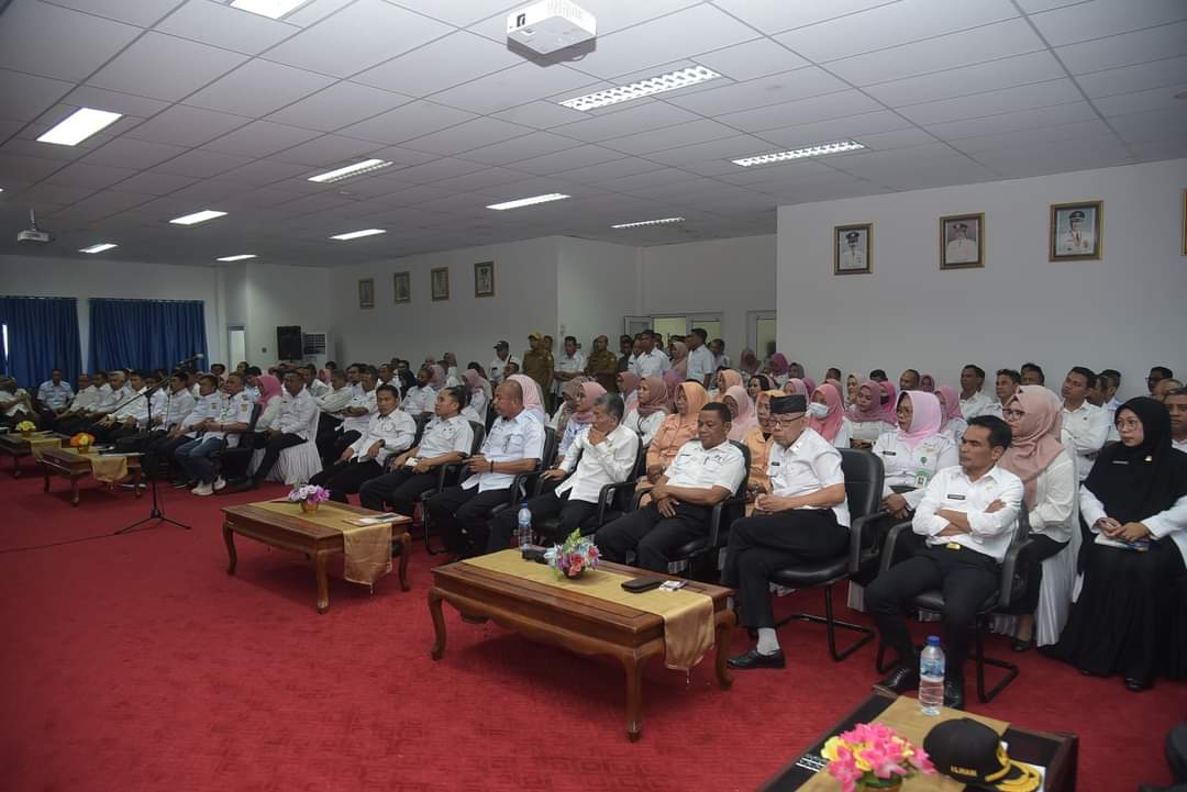Hari Pertama Berkantor Pj. Bupati Buton Tatap Muka dengan OPD