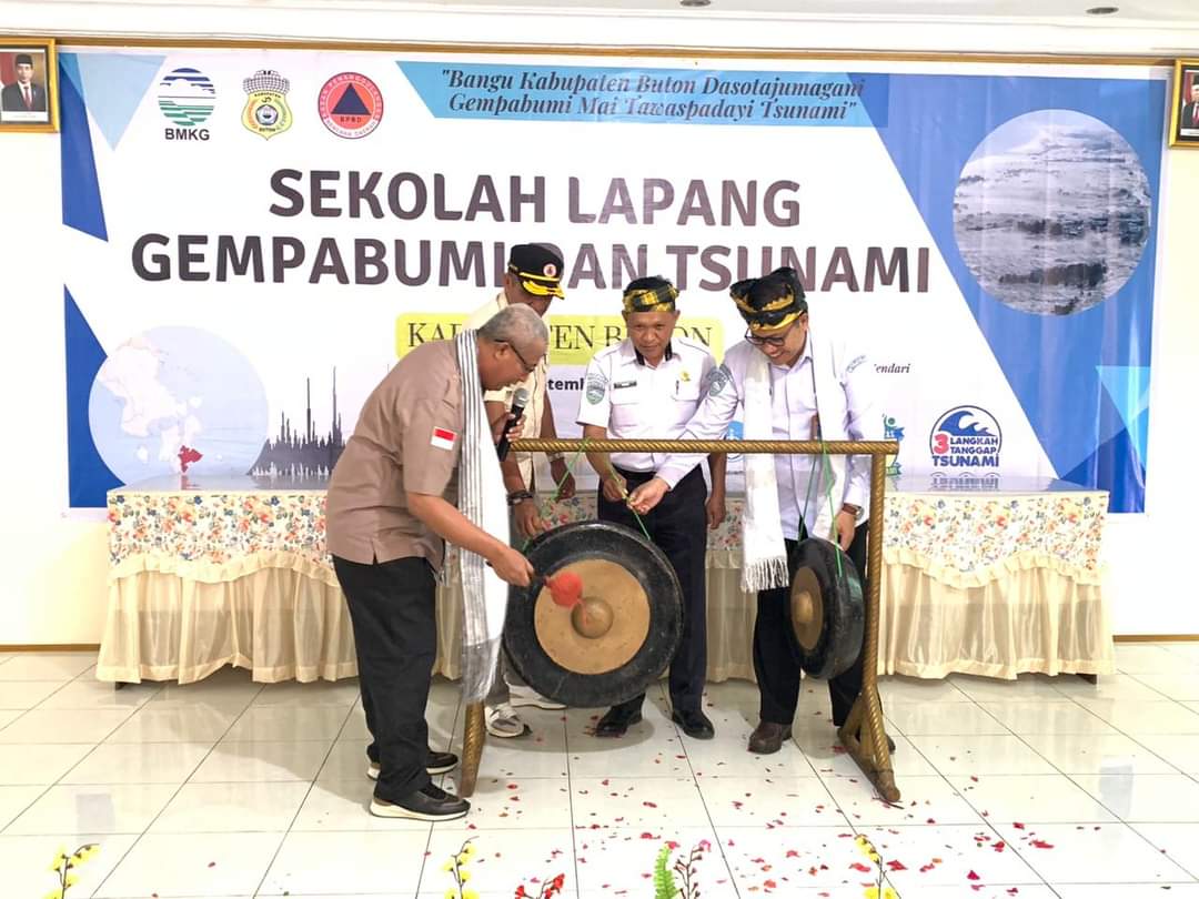 BMKG Gelar Sekolah Lapang Gempa Bumi dan Tsunami di Buton