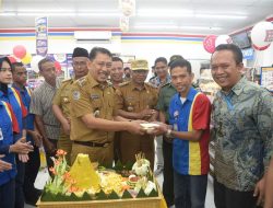 Pj. Bupati Buton Resmikan Gerai Indomaret di Pasarwajo