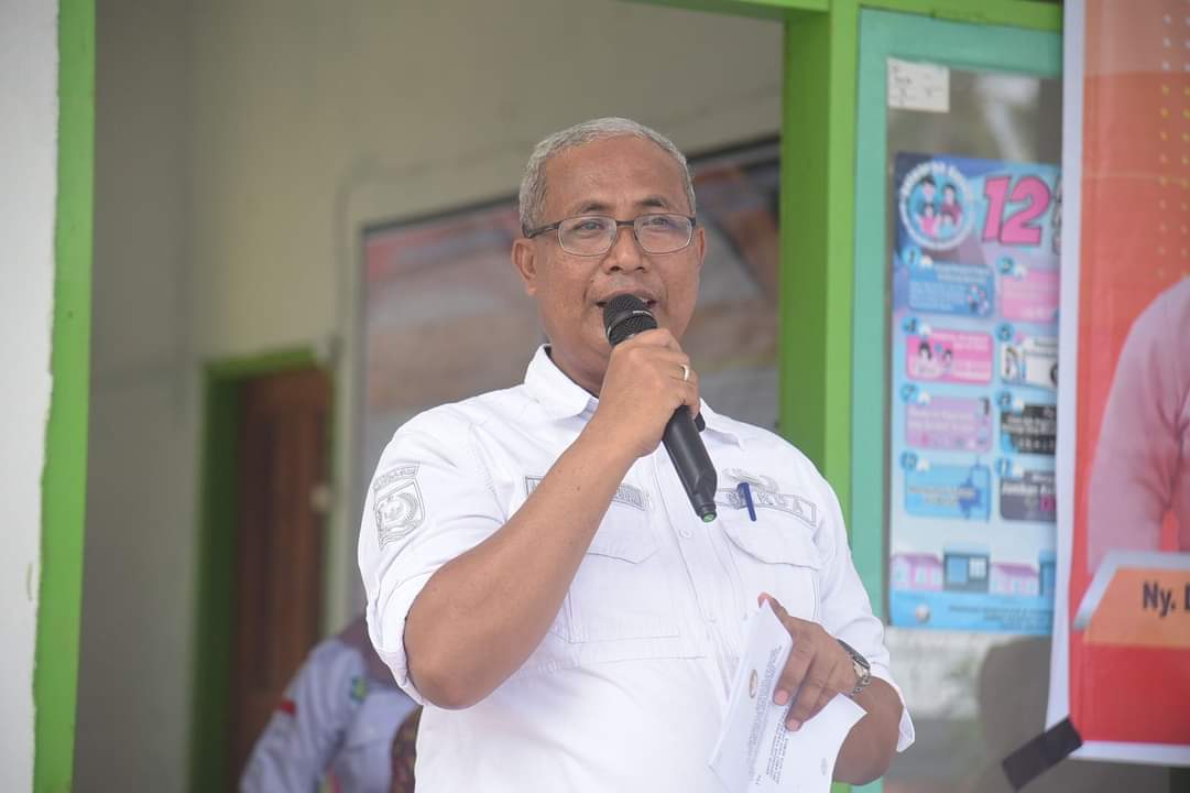 Sekda Buton Buka Pemberian Makanan Tambahan Anak di Lokus Stunting Desa Wolowa