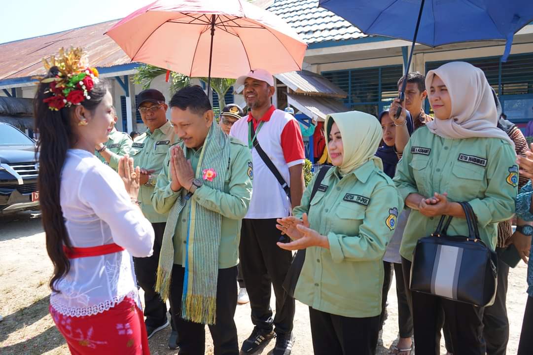 TP PKK dan Dinas Kesehatan Kabupaten Buton Gelar Akzi Bergizi di Lasalimu Selatan