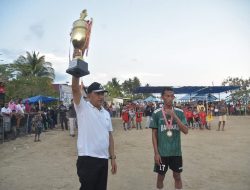 Pj. Bupati Buton Tutup Turnamen Futsal Kainawa Waoleona