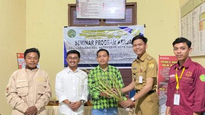 Mahasiswa KKA Beri Bantuan 20.000 Bibit Sereh Merah kepada Warga Labalawa