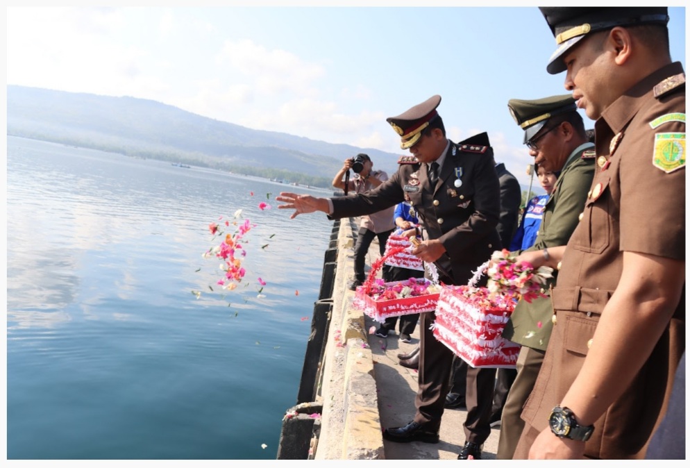 Kapolres Buton Pimpin Upacara Hari Pahlawan Kapolres Buton Pimpin Upacara Hari Pahlawan