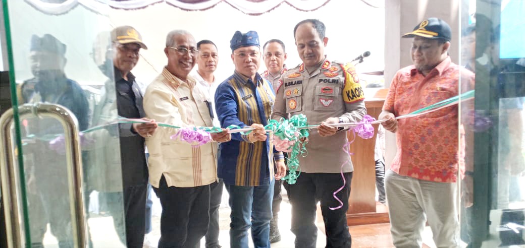 Kapolres Buton Resmikan Gedung Pelayanan Hukum Polres Buton