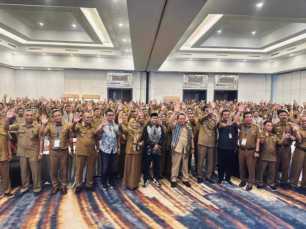 Pj Gubernur Inisiasi Deklarasi Pemilu Damai untuk ASN dan Pelajar Se-Sultra
