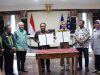 Pilkada, Pj Gubernur Sultra Serahkan Hibah ke Bawaslu Rp 50 Miliar