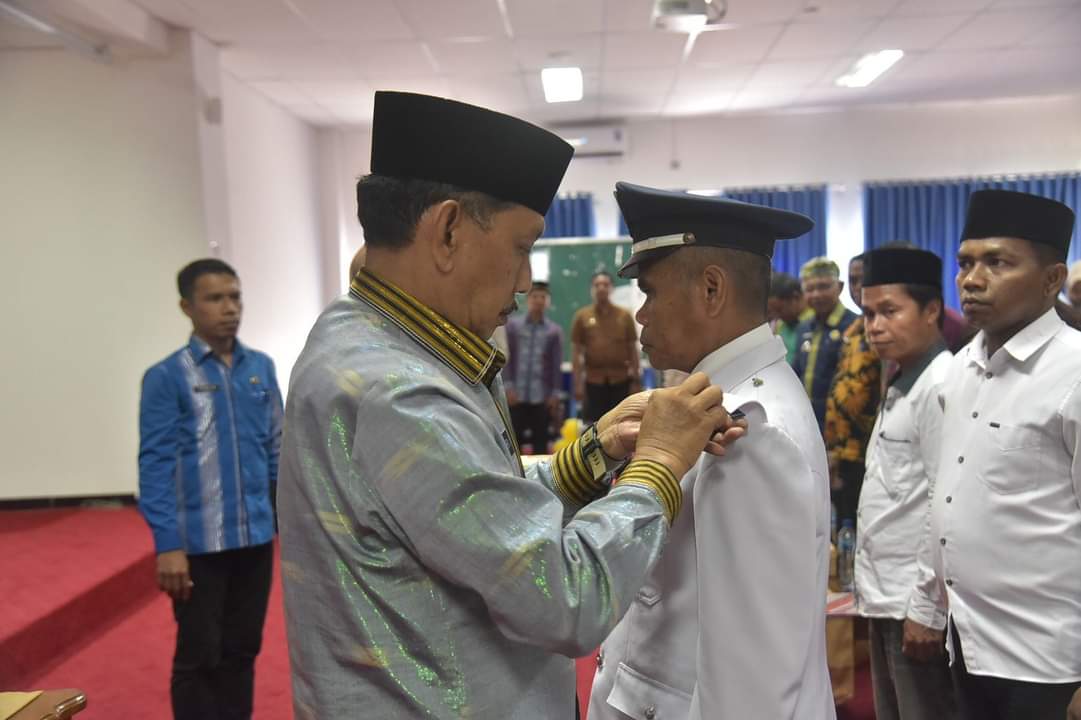 Pj. Bupati Buton Lantik Pj. Kades dan BPD PAW