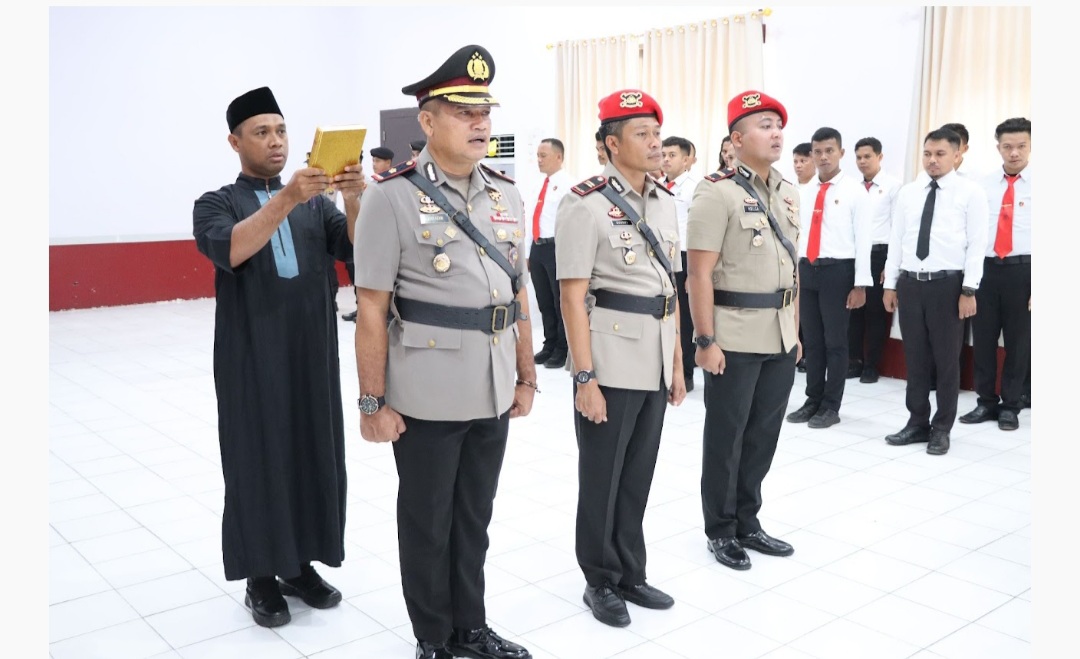 Jabatan Kasat Reskrim dan Kabag Ren Polres Buton Resmi Berganti, Ini Pesan Kapolres