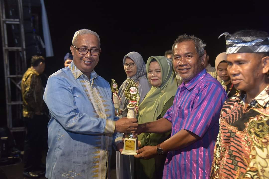 Perayaan Malam Pergantian Tahun 2024 di Buton Terpusat di Rujab Bupati Perayaan Malam Pergantian Tahun 2024 di Buton Terpusat di Rujab Bupati