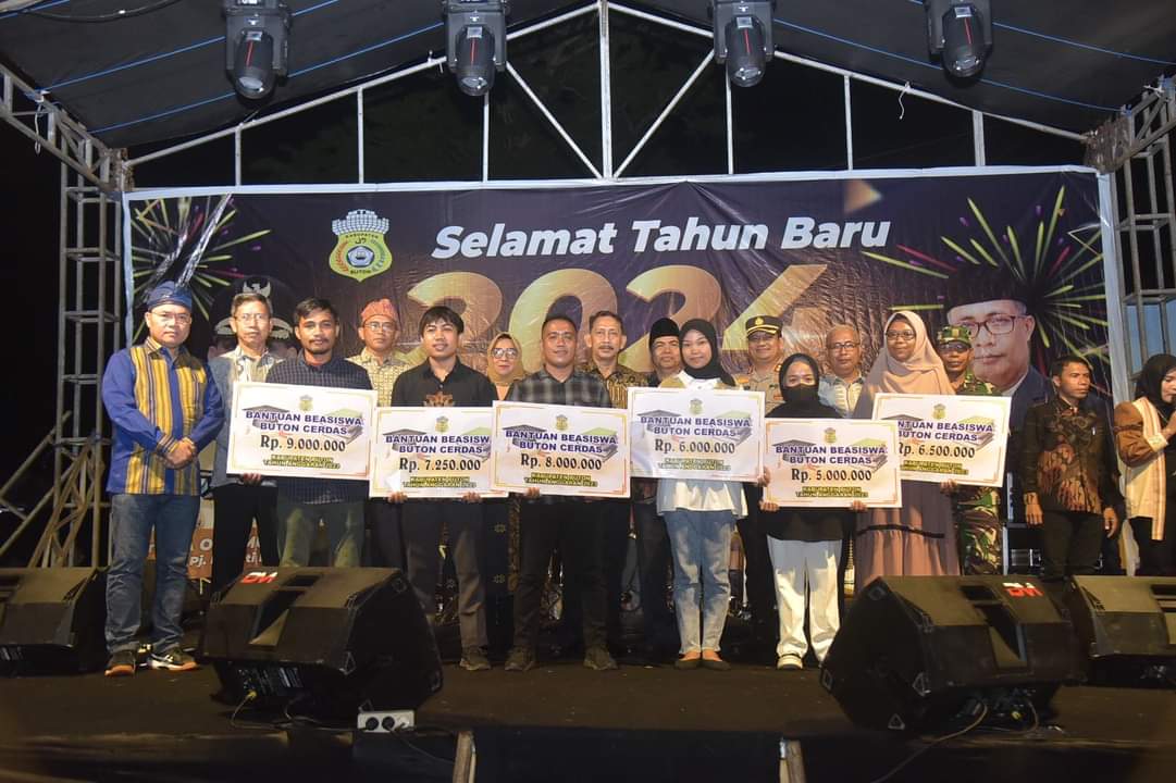 Perayaan Malam Pergantian Tahun 2024 di Buton Terpusat di Rujab Bupati
