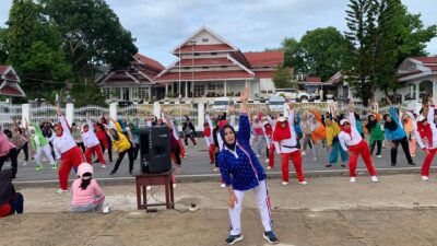 Pemkab Buton Gelar Senam Jantung Sehat Bersama Masyarakat