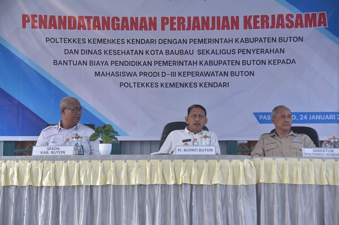 Pemkab Buton Teken MoU dengan Poltekkes Kemenkes Kendari Pemkab Buton Teken MoU dengan Poltekkes Kemenkes Kendari