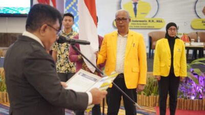 Sekda Buton Dilantik Jadi Ketua Ikatan Alumni Universitas Terbuka Kendari
