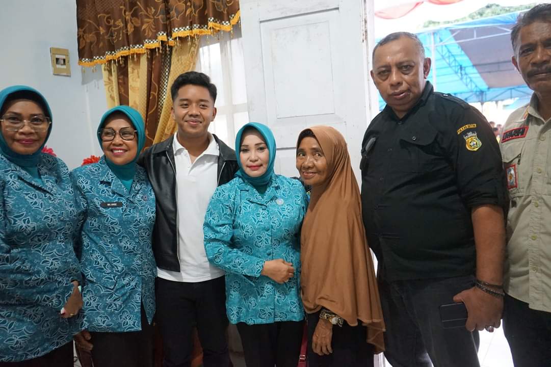 Tiba di Buton Sahril DA6 Disambut Warga dan Ketua TP PKK