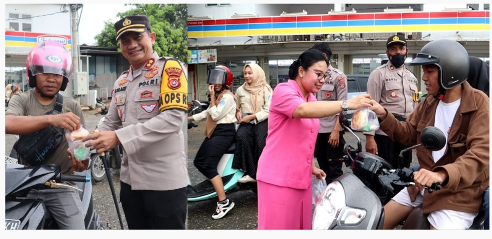 Ramadan, Kapolres Buton Bersama Ketua Bhayangkari Bagi-bagi Takjil Gratis