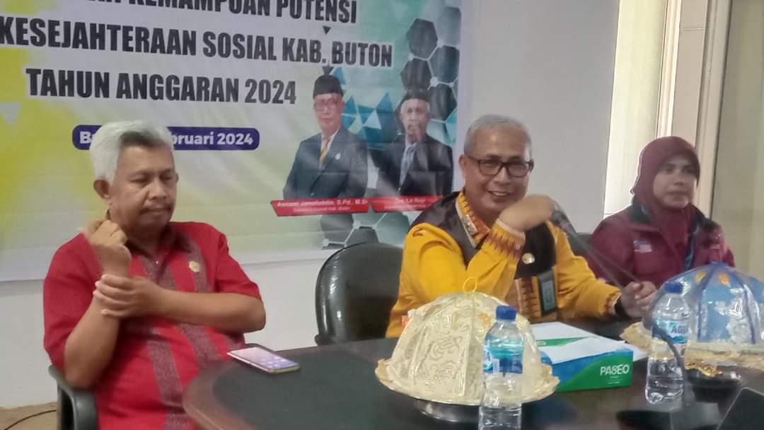 Sekda Buton Lantik Pj. Kades Wakalambe dan PAW BPD Boneatiro