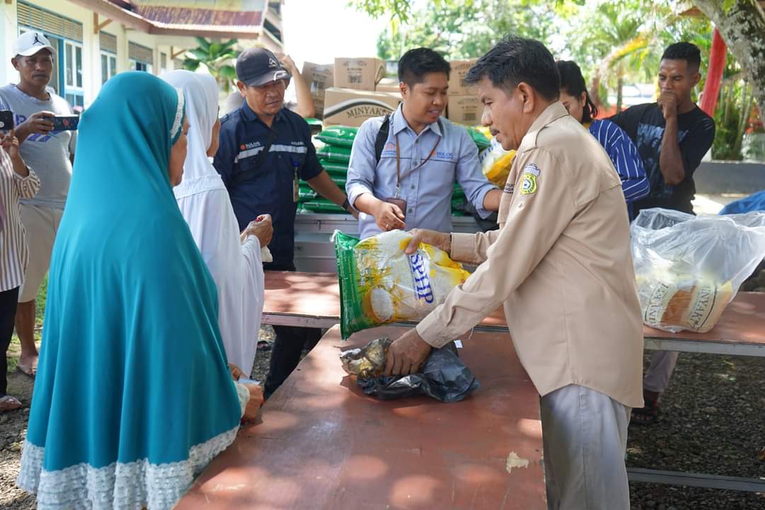 Pemda Buton Gelar Pangan Murah di Wolowa dan Kapontori Pemda Buton Gelar Pangan Murah di Wolowa dan Kapontori
