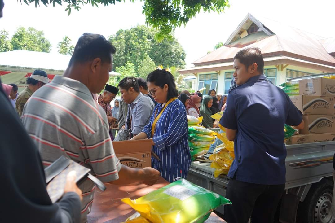 Pemda Buton Gelar Pangan Murah di Wolowa dan Kapontori Pemda Buton Gelar Pangan Murah di Wolowa dan Kapontori