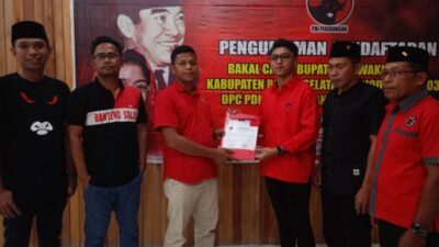Putra Arusani Daftar Calon Bupati Busel di PDIP