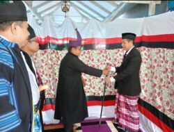 Lembaga Adat Kesultanan Buton Kukuhkan Perangkat Adat Sara Ogena