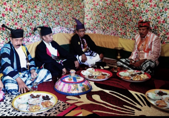 Lembaga Adat Kesultanan Buton Kukuhkan Perangkat Adat Sara Ogena Lembaga Adat Kesultanan Buton Kukuhkan Perangkat Adat Sara Ogena