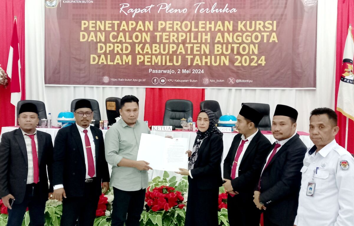 KPUD Buton Gelar Rapat Pleno Penetapan Calon Anggota DPRD Terpilih