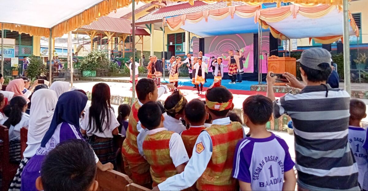 Keren! SDN 1 Badia Gelar Pentas Seni