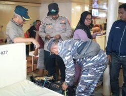 TNI AL Gagalkan Penyelundupan Miras Illegal di Pelabuhan Murhum
