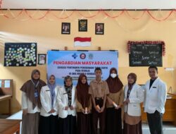 Mahasiswa Fakultas Farmasi Haluoleo Sosialisasi Manfaat Tabir Surya