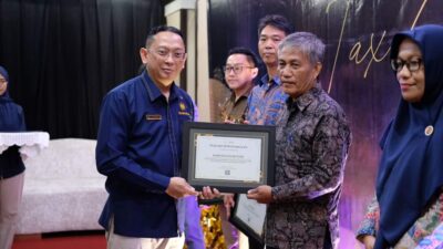 Pemkab Buton Raih Penghargaan Kepatuhan Pelaporan SPT 2023