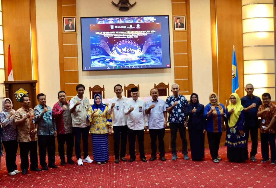 Pj. Gubernur Sultra Raih Reward TPID Kategori Provinsi Berkinerja Terbaik Tahun 2024 Pj. Gubernur Sultra Raih Reward TPID Kategori Provinsi Berkinerja Terbaik Tahun 2024